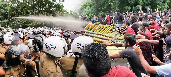 අන්තර් විශ්වවිද්‍යාලයීය  ශිෂ්‍ය බල මණ්ඩලය පැවැත්වූ උද්ඝෝෂණය
