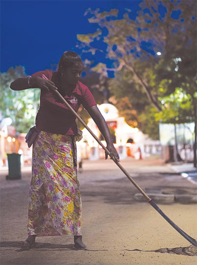 පව් සෝදා යන කතරගම