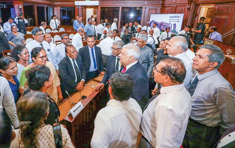 යල් පැන ගිය දේශපාලනයේ පැත්තකින් තියලා - රට ගැන සිතා කටයුතු කරන දේශපාලන සංස්කෘතිකයක් ඇති කරමු