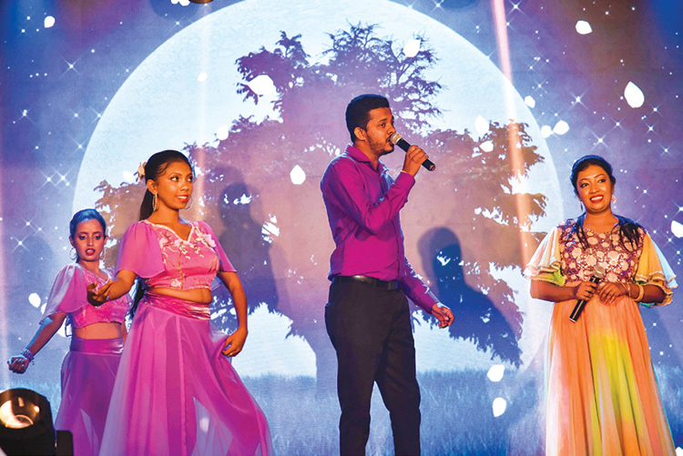 ශ්‍රී ලංකා ඉන්ෂුවරන්ස් ලයිෆ් සිය විශිෂ්ට රක්ෂණ උපදේශකවරියන් අගයයි