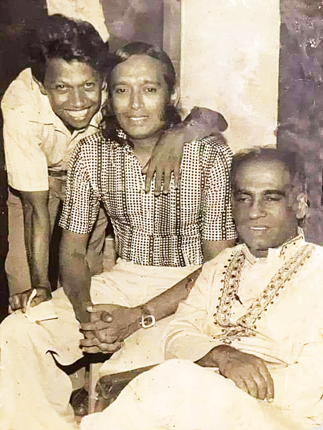 පොඩි මාස්ටර් නම් වූ අසාමාන්‍ය මිනිසා