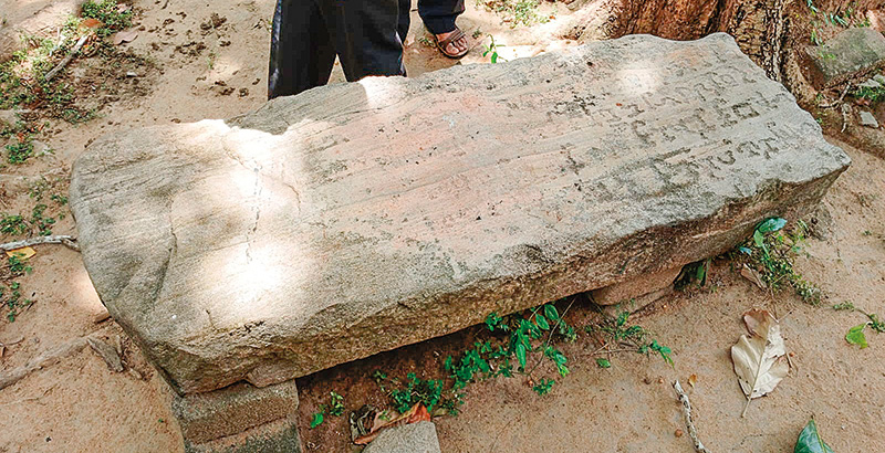 මන්නාරම විශාලම සෑය නටබුන් ගොඩැල්ලක්