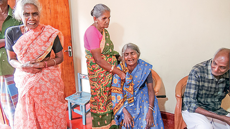 බඹර ප්‍රහාරයකින් 3 ශ්‍රේණියේ සිසුවෙක් මියයයි