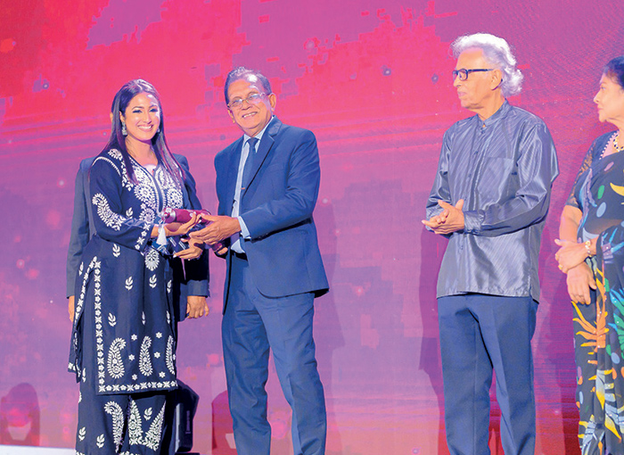 රයිගම් ටෙලීස් නිර්දේශිත නාම එළියට…