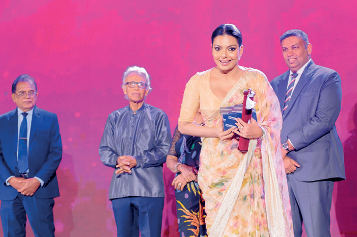 රයිගම් ටෙලීස් නිර්දේශිත නාම එළියට…