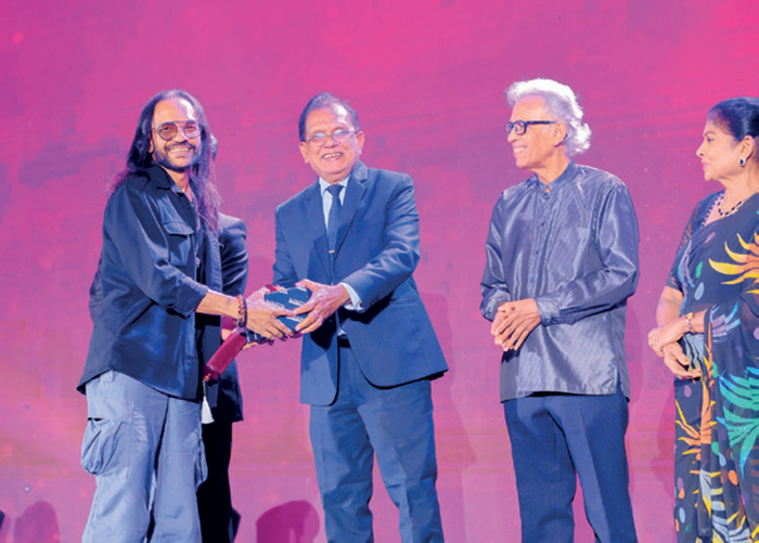 රයිගම් ටෙලීස් නිර්දේශිත නාම එළියට…