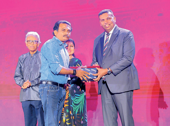 රයිගම් ටෙලීස් නිර්දේශිත නාම එළියට…