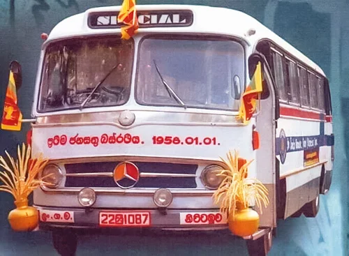 සුදු කරපටිකාරයින් අතින් මළ බැඳුණු රතු පාට ලංගමය