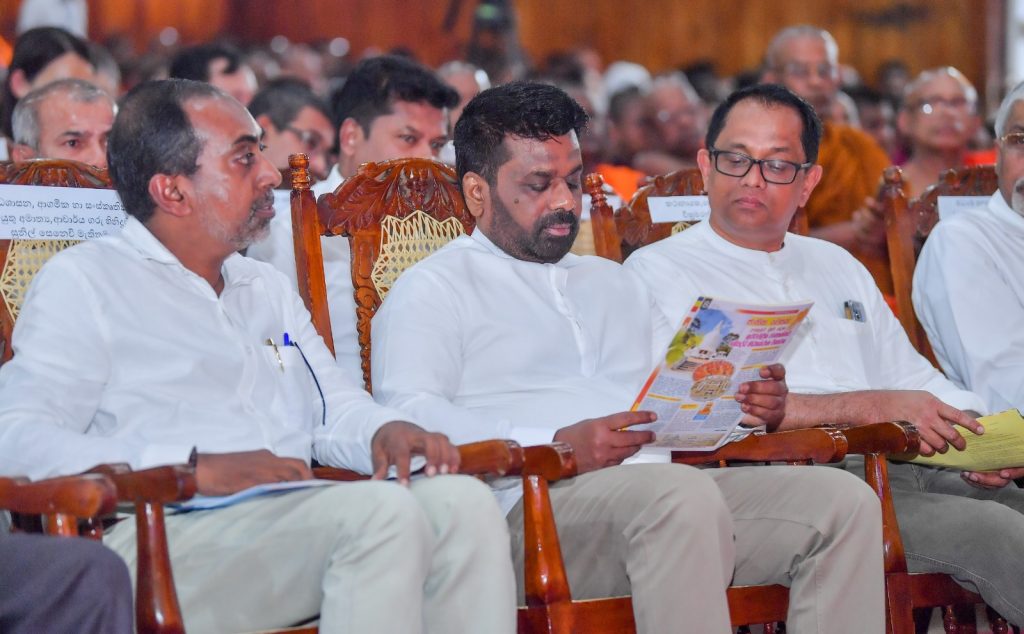 රාජ්‍ය වෙසක් මහෝත්සවය ඇරඹේ 