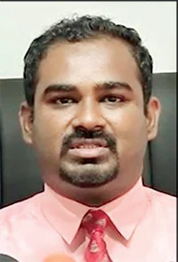 මොන ආණ්ඩුව ආවත් ලෙඩේට හරියන බෙහෙත් රටේවත් නැති සෞඛ්‍ය
