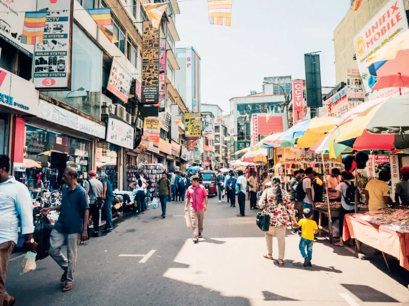 කොළඹින් කතා කරමි
