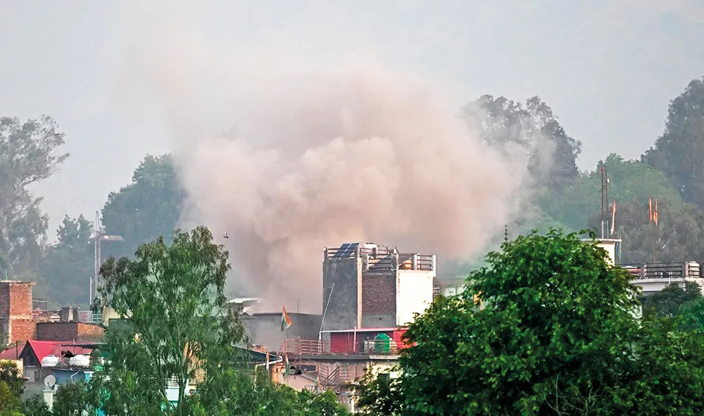 අගමැති මෝදි නම් තැබූ අජිත් දොවාල්ගේ සින්දූර් මෙහෙයුම