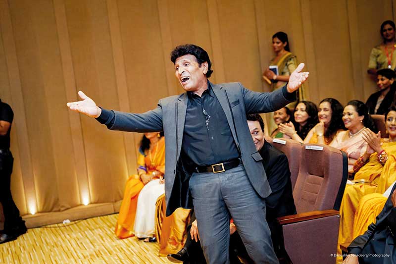 ඔයගොල්ලෝ හැමෝටම මම ආදරෙයි…