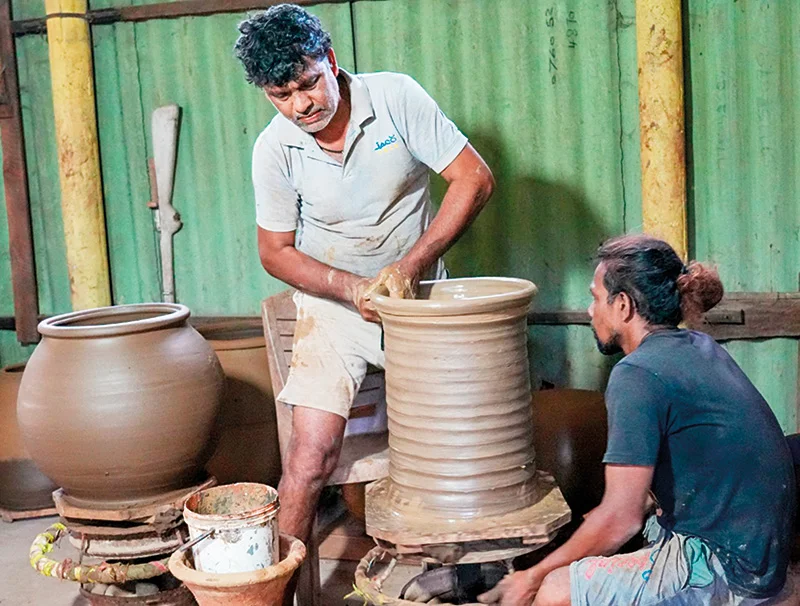 ජනපති සම්මාන ගත් මැටි කර්මාන්තයේ අලුත් පරපුර