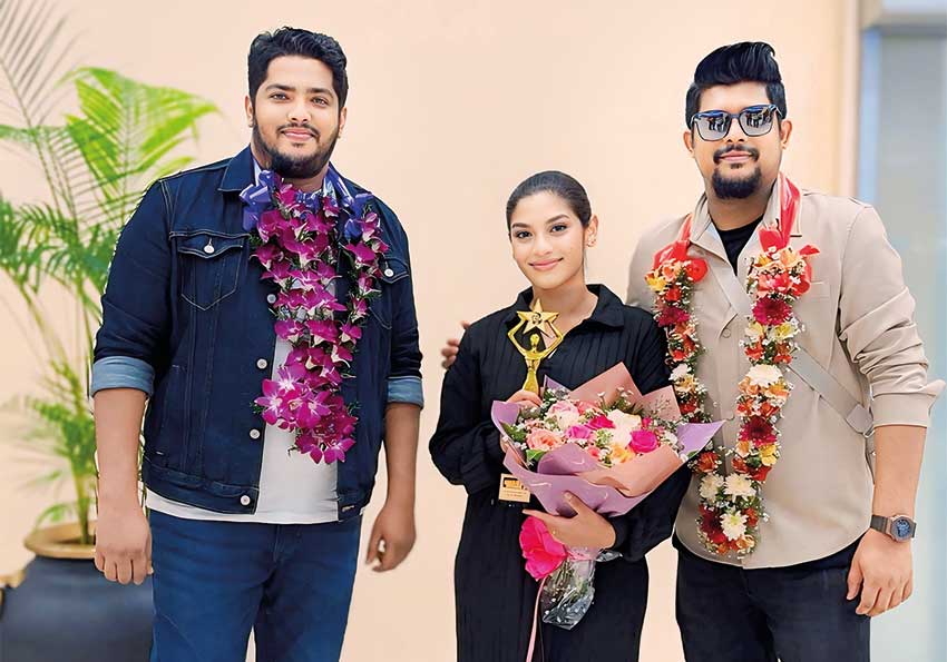 පොතුවිල් අස්මින්ගේ ජීවිත කතාව එළියට