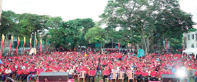 එළියේ බලයක් ගොඩනඟමු: රනිල්ගේම පාරේ යන්න ආණ්ඩුවට තව කල්දිය යුතු නෑ - කුමාර් ගුණරත්නම්
