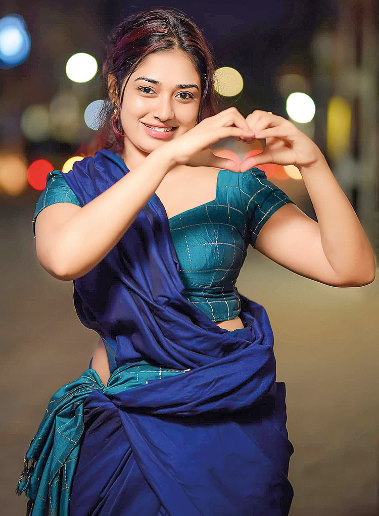 රට පවුලෙන් රඟපෑමට ආ - ප්‍රශා