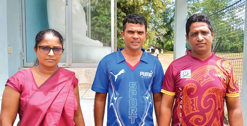 ලංකාවම උස්සලා තිබ්බ සීලරතනේ බොක්සිං...බණ මඩුවක නතර වී රටට කීර්තිය ගෙනෙන දරුවෝ