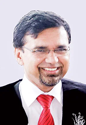 රිය අනතුරුවලින් දවසකට 8ක් මියයන රටේ ජීවත් වෙන්න කැමති අයගේ දැනගැනීම පිණිසයි